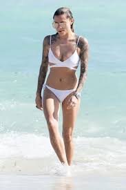 Sophia thomalla news, gossip, photos of sophia thomalla, biography, sophia thomalla sophia thomalla is a member of the following lists: Sophia Thomalla In Bikini At A Beach In Miami 12 30 2018 Hawtcelebs