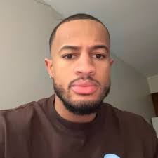 Pearl Humphrey's Instagram, Twitter & Facebook