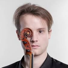 Jour-Fixe-Konzert im Musikinstrumenten-Museum 📅 Mittwoch, 20. August 2025  🕞 15:30 Uhr 📍 Musikinstrumenten-Museum Berlin 🎟️ Eintritt frei Am  Mittwoch, 20. August um 15:30 Uhr begrüßen wir das Idamante Trio im Rahmen  unserer