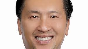 Luan Tran's Instagram, Twitter & Facebook