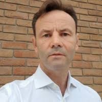 1100+ profilů „Hulá“