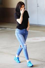 The young billionaire used instagram to show off once again on monday, as she flaunted her. Pin On Wow 2