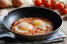 Come fare le uova in purgatorio perfette ve lo mostriamo in questa video ricettta con il procedimento spiegato passo dopo passo. Uova In Purgatorio Ricetta Facile Veloce Economica