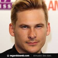 Hi, i'm ryan lee and i play for a living. Lee Ryan Chanteur Taille Age Origine Wikipedia Instagram Twitter