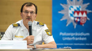 Ein patient wird für die nächsten tage noch. 0pvw8v8h7p7zm