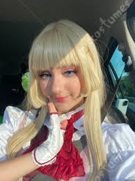 Lili Perruque Longue et Dorée