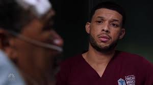 One Chicago Chicago Med Saison 6 Episode 5 Chicago Fire Saison 9 Episode 5 Chicago P D Saison 8 Episode 5 Critiques Series Et Cine Actu Breaking News Ca Deborde De Potins