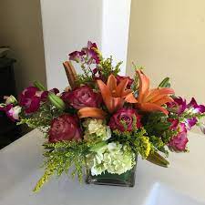 View more property details, sales history and zestimate data on zillow. Modern And Chic In Palm Desert Ca Palm Springs Flower Mart Fresh Flowers Arrangements Flower Mart Spring Flowers