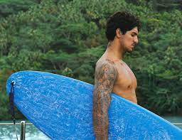 Gabriel medina is a capricorn and was born in the year of the rooster life. The No Nonsense Grooming Routine Of A World Champion Surfer Gear Patrol