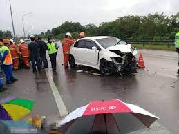 Kemalangan tersebut berlaku ketika saya baru pulang dari urusan kerja di port klang. Dua Maut Kereta Bertembung