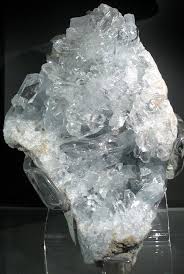 Black And White Crystal Names O Celestite The Gemstone List O Crystals Celestite Crystal Minerals