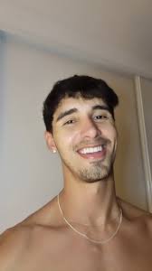 Me casually looking around to see if there's someone around... for me 👀