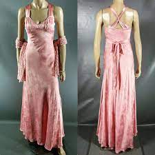 The carrie costume for women includes a blood stained prom dress, tiara, red cream makeup and wig. Carrie White On Instagram Carrie S Prom Dress Carrie Carriewhite Carrie2013 Chloemoretz Chloegracemoretz Film Promdress Pink