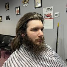 Heather Beard's Instagram, Twitter & Facebook