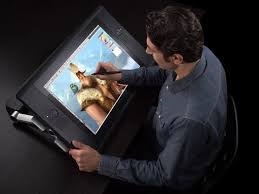 The Wacom Cintiq 24hd Lets Users Pan Zoom And Rotate The Canvas With Their Fingers At The Tablet Cintiq Wacom