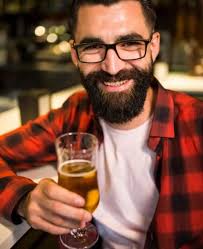 Pilling man urged to "come out" after buying half a lager.