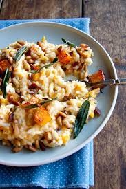 Roasted Pumpkin Risotto With Haloumi Pops And Chilli Syrup Rezept Rezepte Vegetarische Hauptgerichte Vegetarische Rezepte