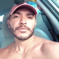 Edwin Barbosa's Instagram, Twitter & Facebook