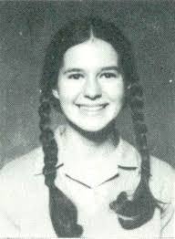 Helen Quinlan's Instagram, Twitter & Facebook