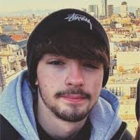 Thomas Heyes's Instagram, Twitter & Facebook