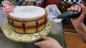 Tortas para hombres pastel de cumpleaños decoracion de eventos disenos de unas ropa tartas bonitas padre frases. Pastel De Barril Con Chantilly Pasteles Para Hombres Youtube
