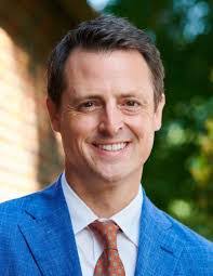 Andrew Hirt's Instagram, Twitter & Facebook