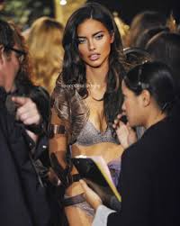 Adriana Lima In 2020 Adriana Lima Victoria Secret Adriana Lima Brazilian Supermodel