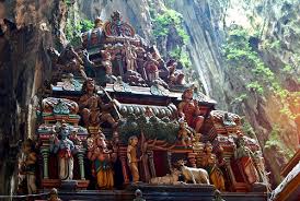 It breaks with the modern style of the city and allows you to see deeper the local culture. Batu Caves Done Right Backpackingkl Com