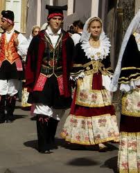 Pin By Niki To On Just A Little Me Traditional Outfits Costumes Around The World Beautiful Costumes
