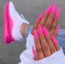 Uñas acrílicas decoradas 2018 ¿cómo hacerlas y cuidarlas? Disenos De Unas De Color Rosa Unas De Acrilico Rosadas Unas Acrilicas Para El Verano