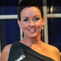 100+ perfiles de «Christine Summers»