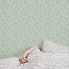 Schlafzimmer mit 2 einzelbetten und einbauschrank.neues duschbad. Folklore Streublumchen Tapete Mit Kleinen Bluten Mint Grune Vlies Tapete Blumen Exotische Wanddeko Fur Schlafzimmer Gmm Berlin Com