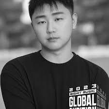 我如果去韩国整容应该很好看😂