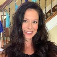 Carrie Jeffries's Instagram, Twitter & Facebook