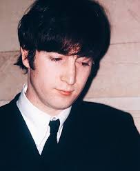 Johns Hair Looks Very Black Here John Lennon Beatles The Beatles Beatles John