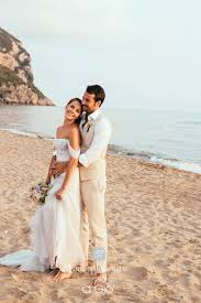 Segui i nostri consigli e rendi la tua location ancora più speciale! 37 Un Matrimonio Magico Al Tramonto Sulla Spiaggia Di Sabaudia Ph Elopeme Matrimonio Italiano Foto Di Matrimoni Sulla Spiaggia Abiti Da Sposa Spiaggia