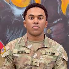 What's In Your Ruck? This week we peek into what drives soldiers to become  strong and resourceful leaders. Each soldier's journey is unique and we are  excited to share their #ArmyStory with