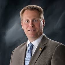 BlackRock CEO Larry Fink warns of U.S. economy risks