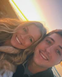 Bailey Corinne (@baychandler) • Instagram photos and videos