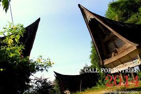 An equilateral square base with a peak) ornament which is usually used for sacred buildings in southeast asia including indonesia, such as mosque or cupola graveyard. Jabu Ruma Rumah Adat Batak Toba Mit Bildern