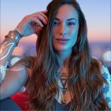 Ashley Lieb's Instagram, Twitter & Facebook