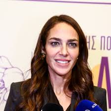 Στη Θεσσαλονίκη για τις πρώτες κοινωνικές κατοικίες η Δόμνα Μιχαηλίδου:  «Κανένας συμπολίτης μας χωρίς αξιοπρεπή στέγη»