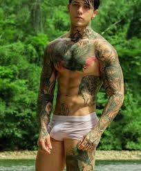 Por mi se puede poner hasta aceite de avión en el culo. Yeferson Cossio