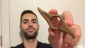 Amazon.com : TILISMA Book Page Holder -Handmade Natural Walnut Thumb  Bookmark -Novel Reading Accessories Gifts for Readers, Book Lovers Gifts,  Bookworm Gifts, Literary Gifts