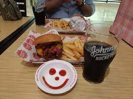 مطعم جوني روكتس Johnny Rockets الاسعار المنيو الموقع مطاعم و كافيهات الشرقية