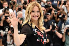 John Travolta S Wife Kelly Preston Dies At 57 Daily Sabah