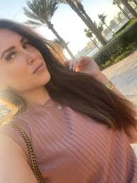 🌏 Hi guys, Beginning of July im traveling to south of France for  conference + holidays after. I would appreciate any tips especially  regarding place where to stay and transportation. I would