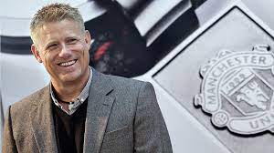 Had great fun talking to @carra23 on the @greatestgamepod. Goalkeeping Great Peter Schmeichel Signs With Rt For World Cup Special Show Rt