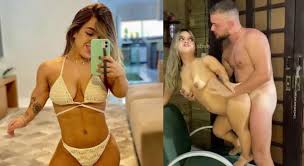 Mini Gabys anã gostosa trepando em cima da cadeira. - Nua - Pelada - XXX -  Porno