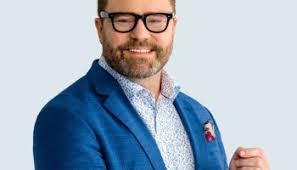 Mark Mader's Instagram, Twitter & Facebook